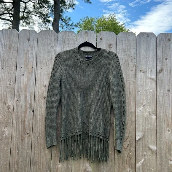 Green Knit Fringe Sweater size medium fall winter tassel cozy rayon wool spanner - Picture 3 of 12